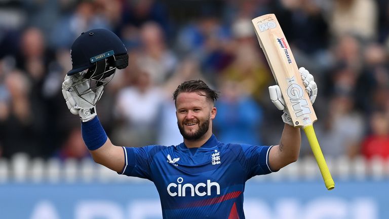 Brilliant Ben Duckett smashes first international ODI hundred