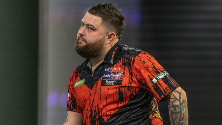 World Darts Championship: Michael Smith, Simon Whitlock and Cameron Menzies all win on opening night | Darts News