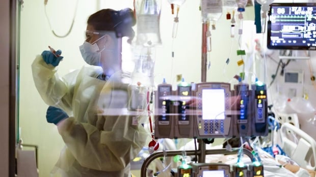 Hospital surge beds added as pressure grows in Alberta’s intensive care units