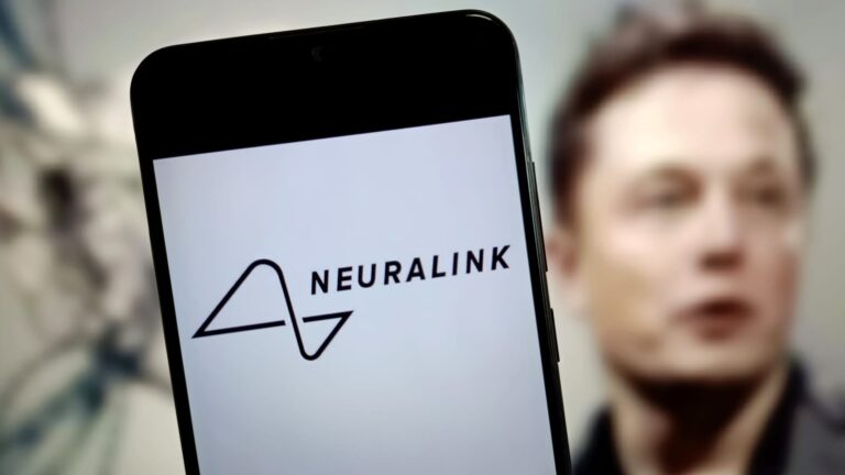 Elon Musk’s Neuralink implants brain tech in human patient for the first time