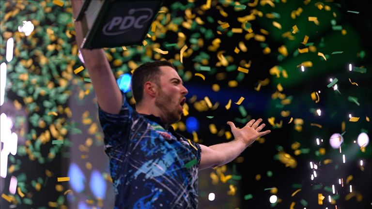 Best moments from the World Darts Championship