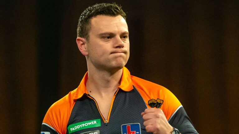 PDC Q School: Dom Taylor, Jeffrey de Graaf final winners as Fallon Sherrock’s quest for 2024-25 card ends | Darts News