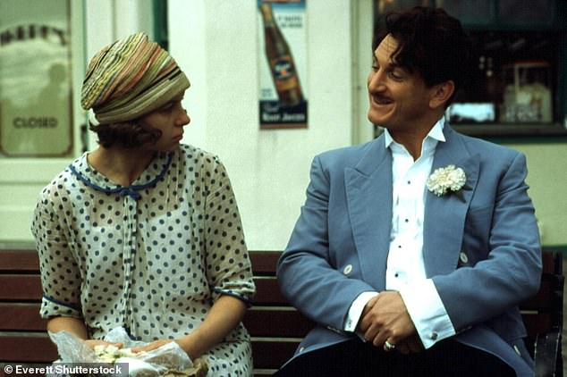 Samantha Morton and Sean Penn in Sweet and Lowdown