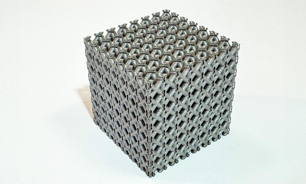 New-3D-Printed-Titanium-Lattice-Structure.jpg