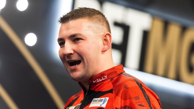 Premier League Darts LIVE! Aspinall plays Cross in Exeter final