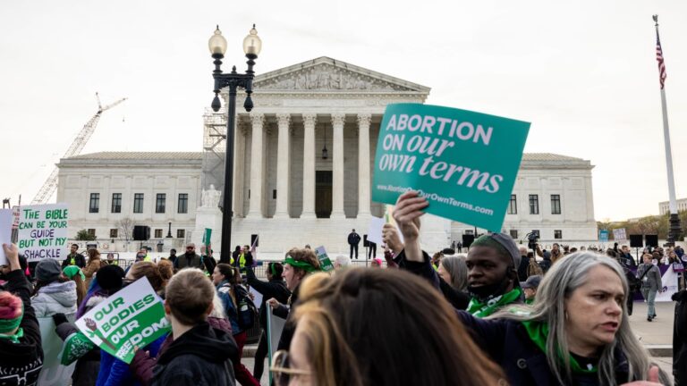 Supreme Court signals it is likely to reject a challenge to abortion pill access