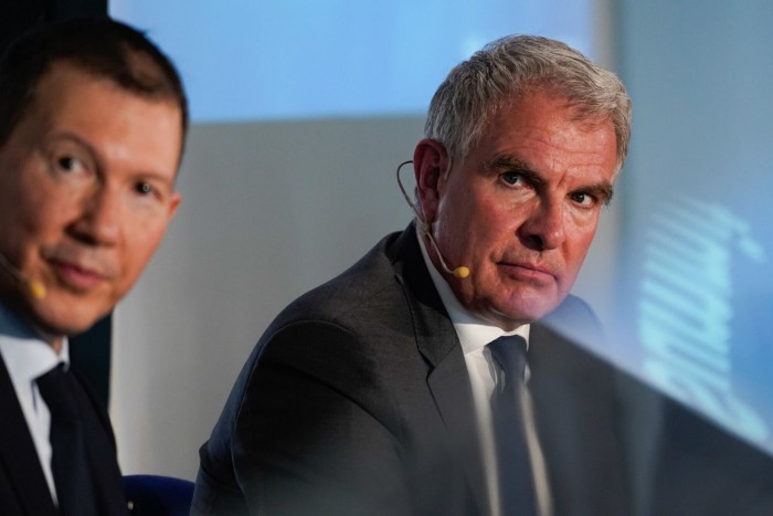 Ben Smith, chief executive of Air France-KLM, left, and Carsten Spohr, chief executive officer of Deutsche Lufthansa