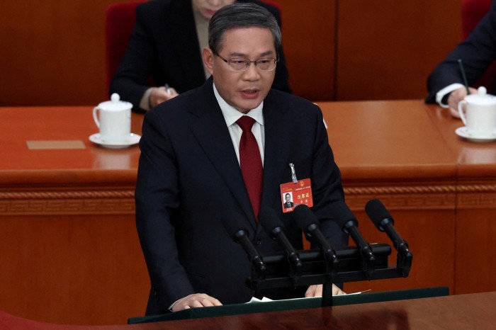 Li Qiang speaking