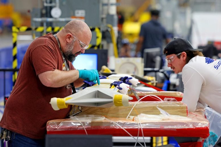 Technicians at NASA’s Michoud Assembly Facility Prepare Elements for Midbody of the Exploration Upper Stage