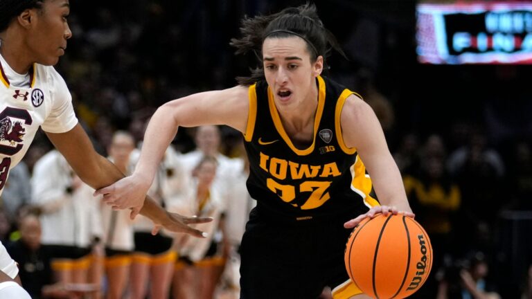 Caitlin Clark: Emerging superstar’s Hawkeyes denied in championship game as South Carolina beat Iowa 87-75 | Basketball News