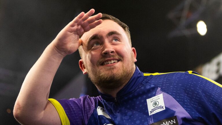 Luke Littler averages 106 as he beats Damon Heta to reach last 16 of Austrian Darts Open | Darts News