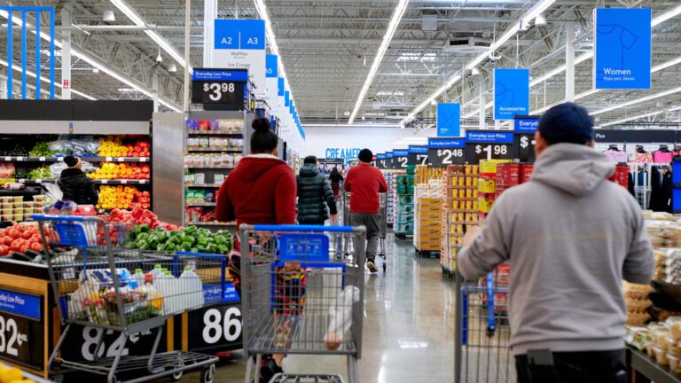 Walmart bubble due to high-income grocery spending, warns Bill Simon