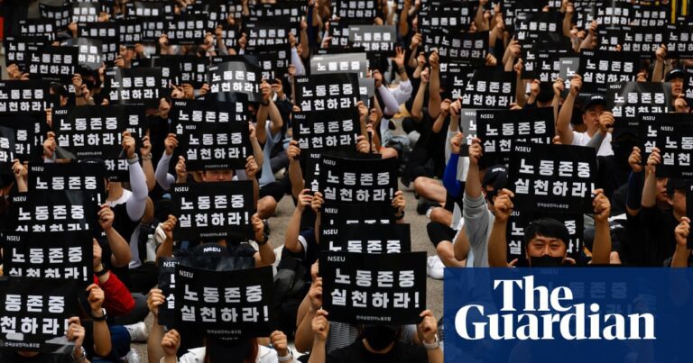 Samsung workers’ union announces first-ever strike for chipmaker | South Korea