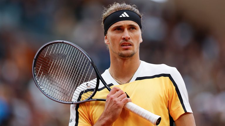 Germany's Alexander Zverev walks to the baseline during his second round match of the French Open tennis tournament against Belgium's David Goffin at the Roland Garros stadium in Paris, Thursday, May 30, 2024. (AP Photo/Aurelien Morissard)