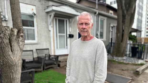 Exhausted Hamilton residents dealing with ‘nightmare’ noise next door say pleas to city, police go unheard