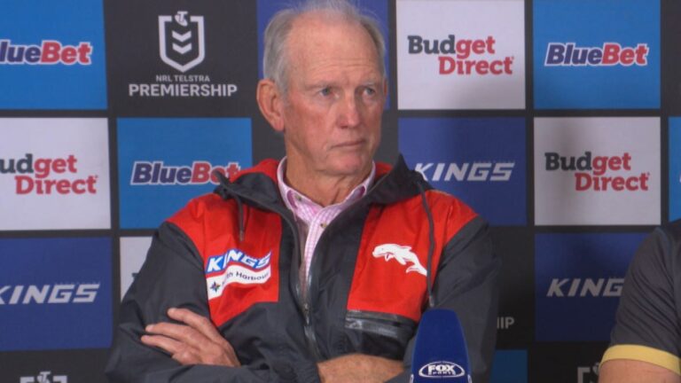 Wayne Bennett takes aim at referees after golden-point loss; Dolphins vs Raiders round 13