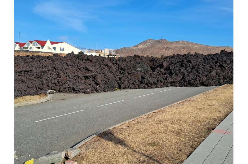 Iceland's volcano eruptions may last decades, researchers find