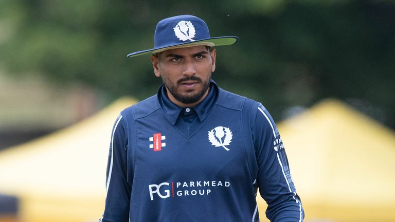 EDINBURGH, SCOTLAND - JULY 29: Scotland's Hamza Tahir during a T20 International match between Scotland and New Zealand at The Grange, on July 29, 2022, in Edinburgh, Scotland.  (Photo by Mark Scates / SNS Group)