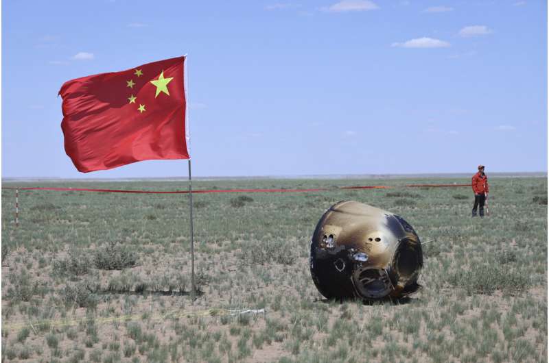 China calls on scientists of all nations to study lunar samples, but notes obstacle with the US