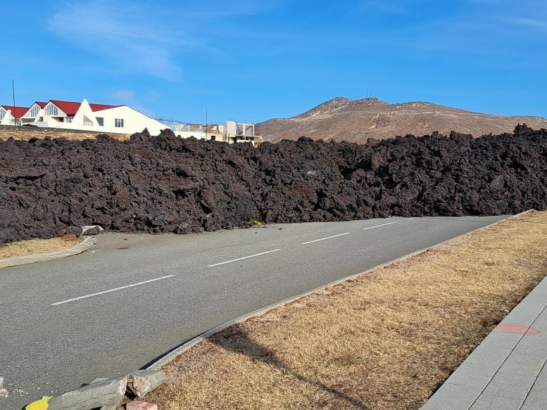 Lava Reaches Outskirts of Grindavik