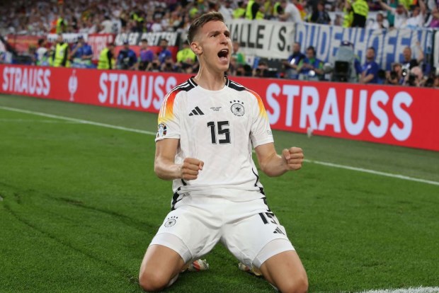 Nico Schlotterbeck goal celebration before his goal is disallowed by Video Assistant Referee VAR & Referee.