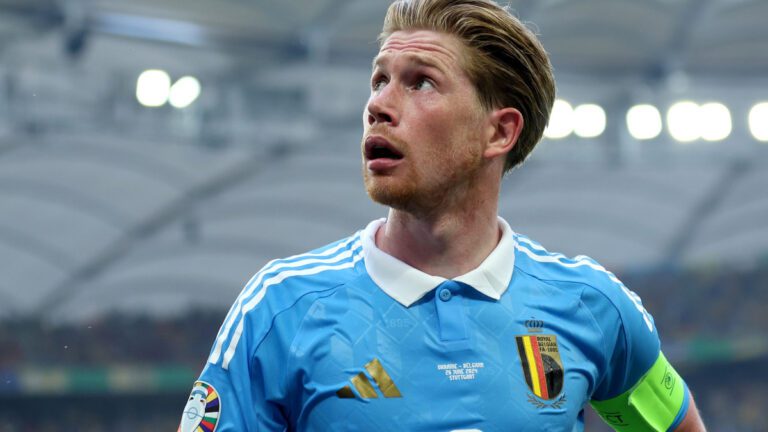 Belgium captain Kevin De Bruyne urges teammates not to applaud booing fans