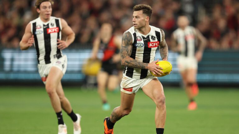 Collingwood, Jamie Elliott vascular injury, sidelined mid term or long term, Tom Morris comments, injury list, Scott Pendlebury