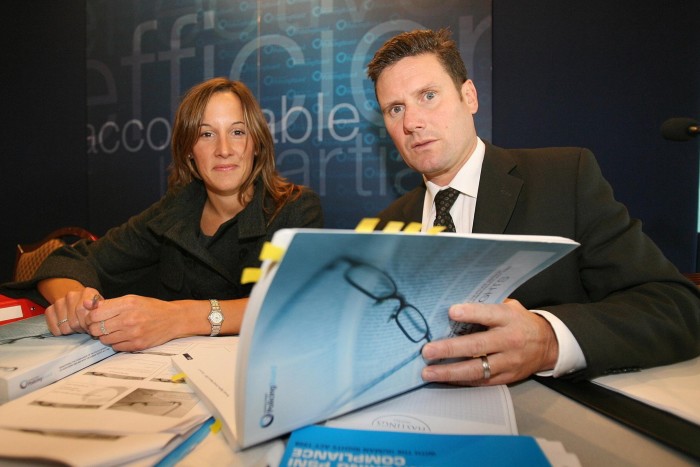 Keir Starmer and Jane Gordon at the launch of their report into the Police Service of Northern Ireland in 2007