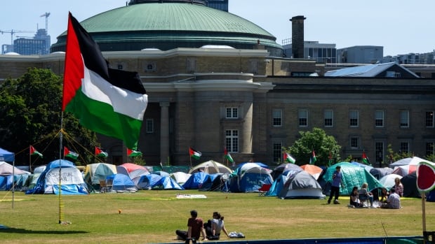 U of T convocation begins Monday as encampment stays put