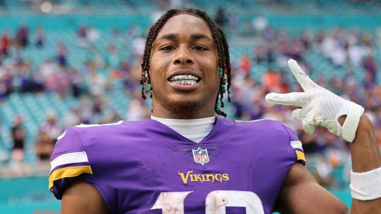 Justin Jefferson: Wide receiver signs biggest non-quarterback contract in NFL history with Minnesota Vikings | NFL News