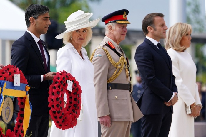 Rishi Sunak, Queen Camilla. King Charles, Emmanuel Macron and Brigitte Macron 