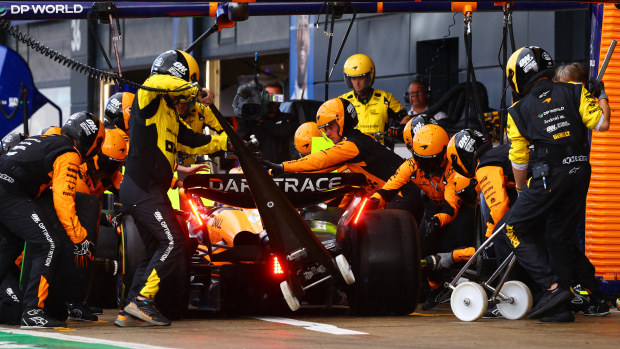 Oscar Piastri of Australia driving the (81) McLaren MCL38 Mercedes makes a pitstop during the F1 Grand Prix of Great Britain at Silverstone Circuit on July 07, 2024 in Northampton, England. (Photo by Mark Thompson/Getty Images)