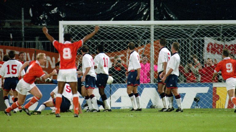 Ronald Koeman scores a free-kick for the Netherlands against England in 1994 World Cup qualifying.