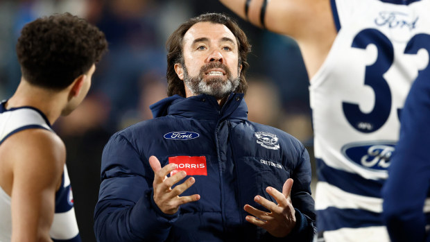 Chris Scott, Senior Coach of the Cats addresses his players during their round 17 clash with Hawthorn.