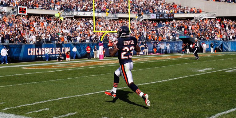 Bears players grew up watching Devin Hester. Now they get to see him enter Hall of Fame