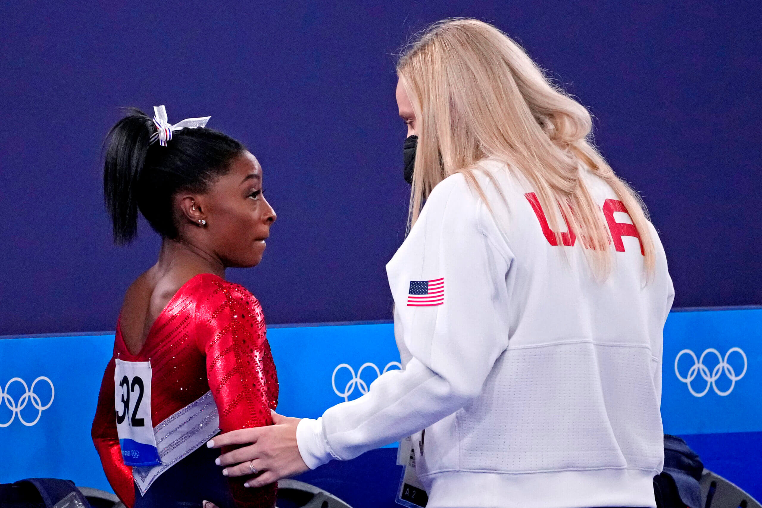 Simone Biles and Cécile Landi