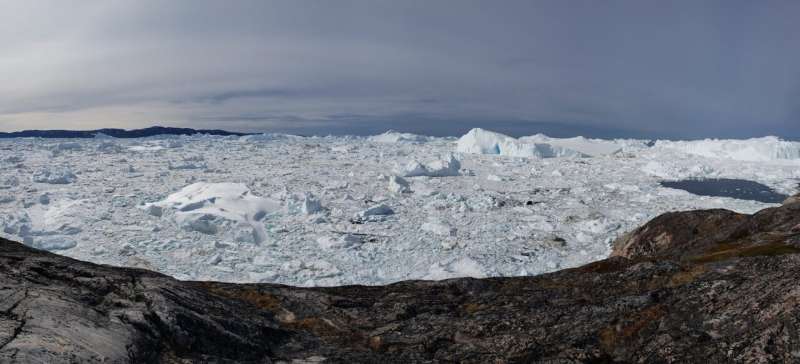 Warming has more impact than cooling on Greenland's "firn"