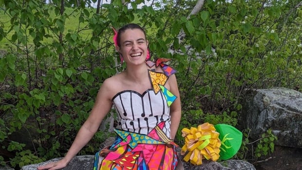 Thunder Bay teen’s duct tape prom dress makes finals in international contest