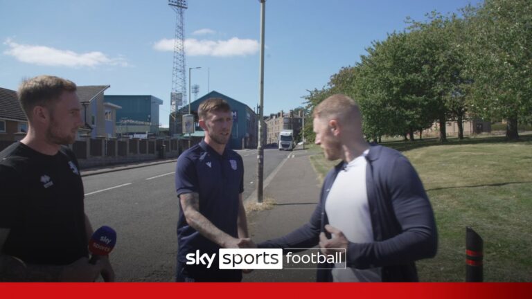 The walk from Dens Park to Tannadice with McGhee & Holt!