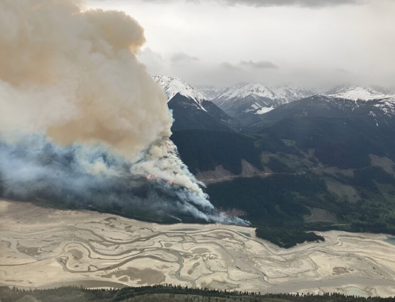 Rain, cooling slow huge blaze in Canada’s Jasper park