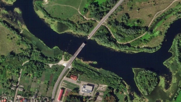 Russian sources say Ukraine has hit all three bridges over the Seym River