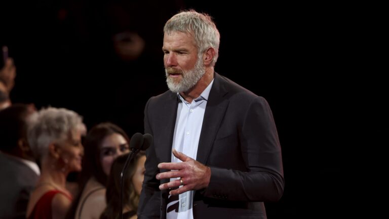 Brett Favre tells Congress he’s been diagnosed with Parkinson’s