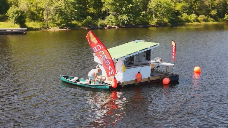 WATCH | Want a literal ice-cream float? Check out this shack in the middle of a lake