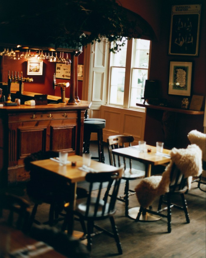 The bar at Taybank Hotel