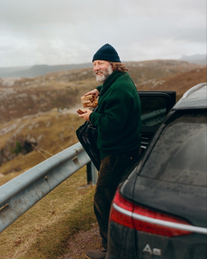 The author makes a stop for lunch on the road