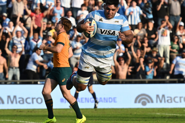 Joaquin Oviedo of Argentina scores a try.