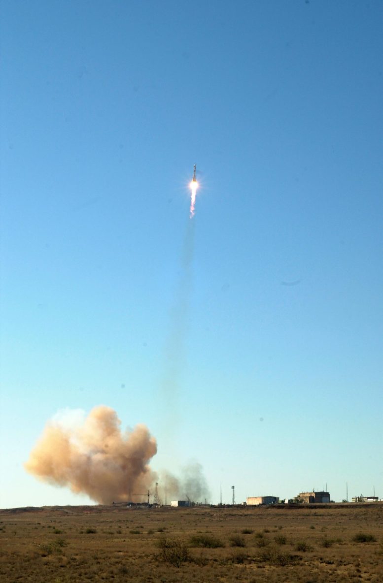 Liftoff First Pair Cluster Satellites