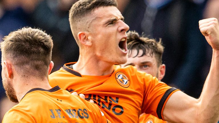 KILMARNOCK, SCOTLAND - SEPTEMBER 28: Dundee United's Ross Graham celebrates as he scores from the penalty spot to make it 3-3 during a William Hill Scottish Premiership match between Kilmarnock and Dundee United at Rugby Park, on September 28, 2024, in Kilmarnock, Scotland. (Photo by Alan Harvey / SNS Group)