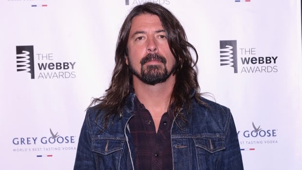 Dave Grohl says he’s father to new daughter born outside of his marriage