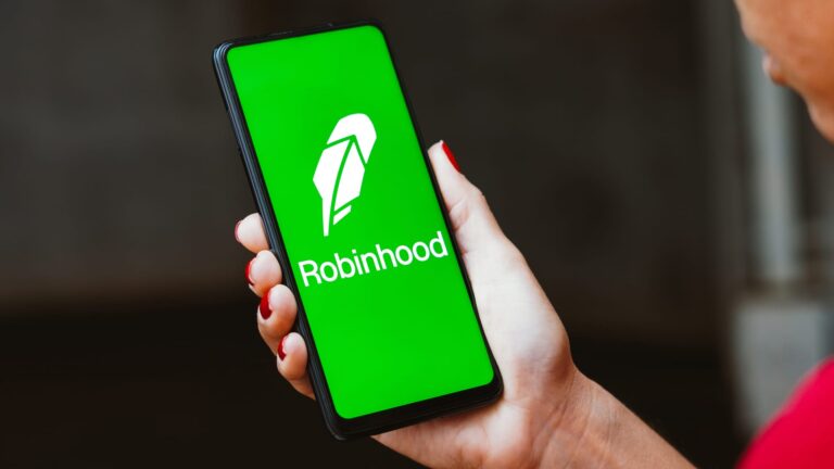 Robinhood debuts Legend for active traders, says futures markets are coming soon